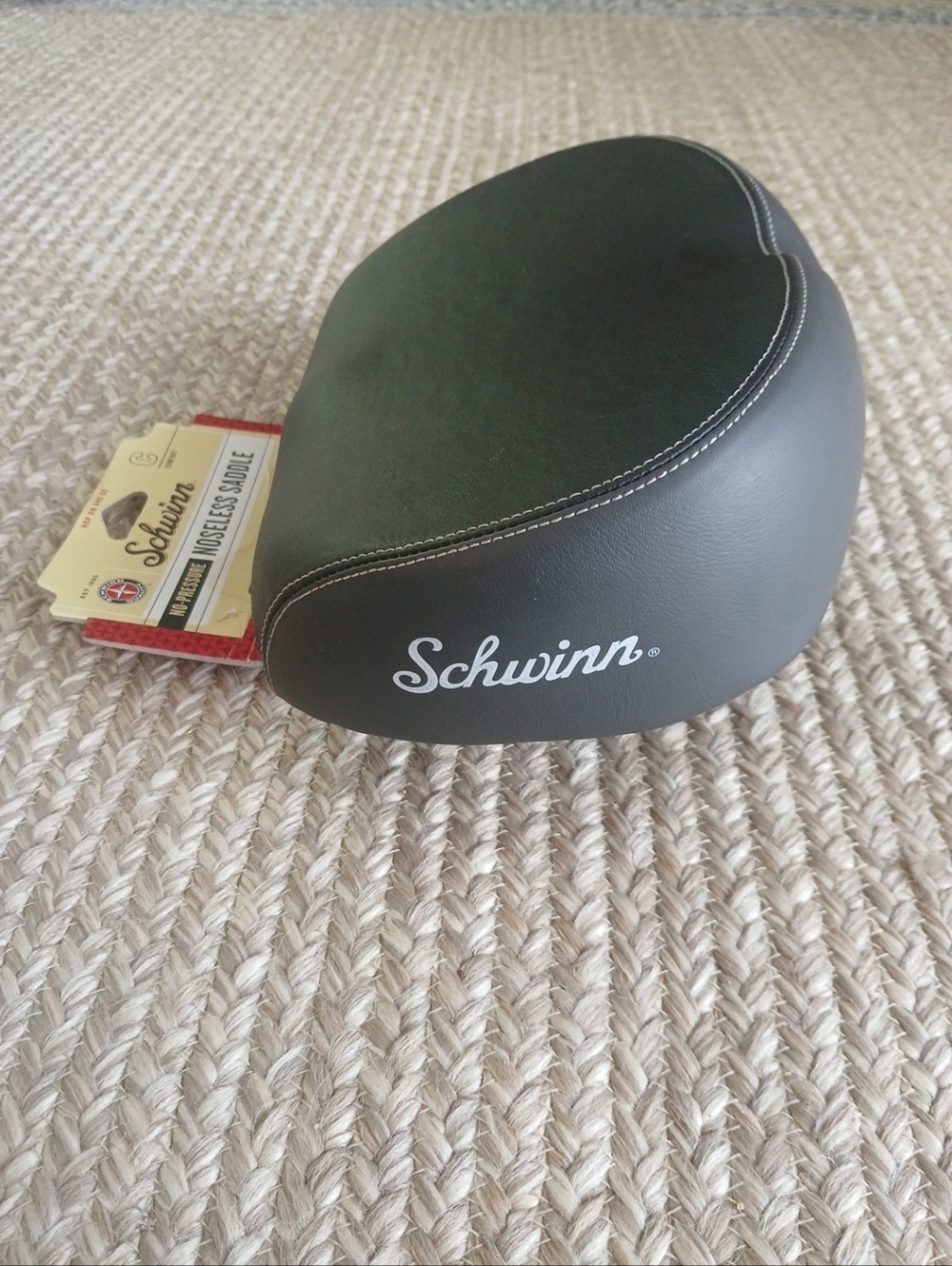 Schwinn Black Bicycle Seat No Pressure Noseless Saddle NWT - Picture 3 of 16